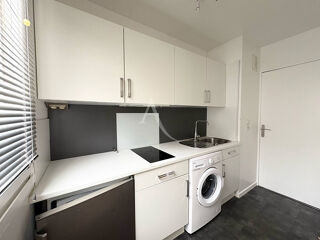  Appartement à louer 1 pièce 32 m²