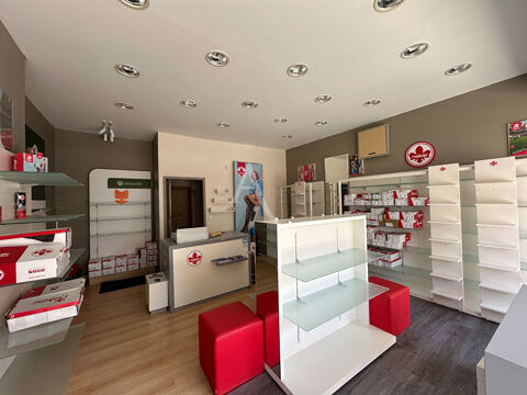   Local commercial/bureaux Rochefort 2 pièce(s)  40 m2 