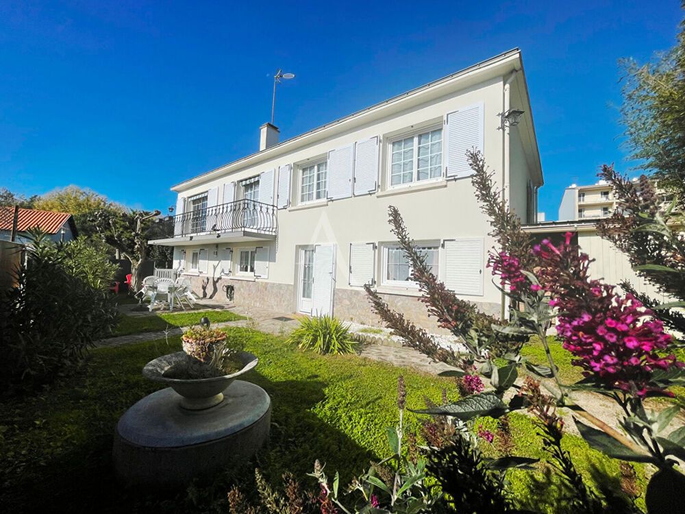 Maison 5 pièces 164 m² · à Coex · 164 m² · 337 000 €