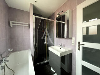  Appartement à louer 3 pièces 50 m²