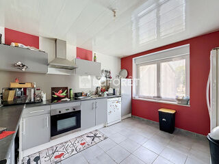 Immeuble à vendre 9 pièces 199 m²