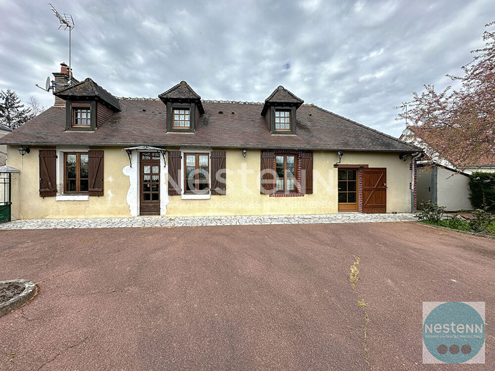 Cheverny ? Maison familiale avec 961 m² de terrain et potentiel d'agrandissement