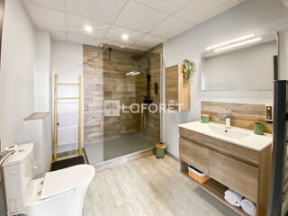  Immeuble � vendre 6 pi�ces 202 m�