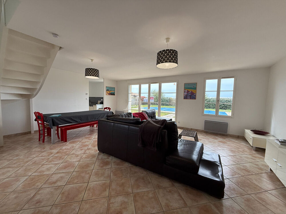 Vente Maison Maison L Aiguillon Sur Vie 6 pièce(s) 135 m2 L aiguillon sur vie