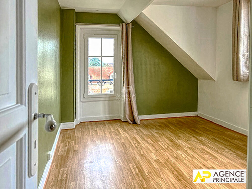 Vente Appartement Versailles Notre-Dame Les Prés Appartement 3 pièces 67 m² au sol situé au 3eme et dernier étage  avec cave Versailles