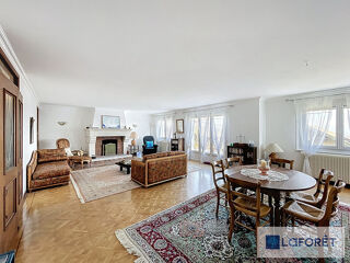  Appartement  vendre 4 pices 192 m