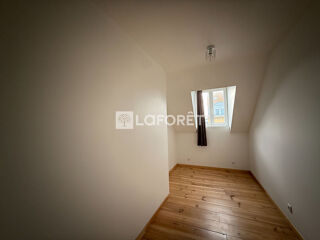  Appartement à louer 2 pièces 35 m²