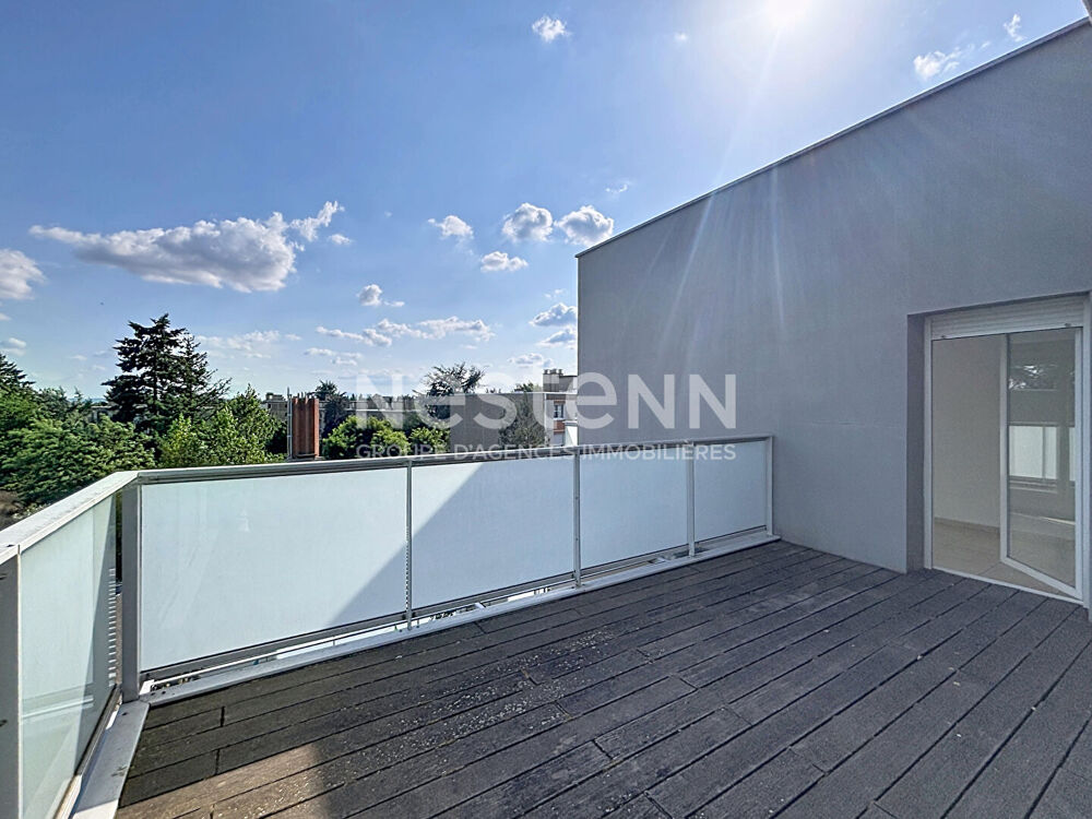 Vente Appartement Appartement T4 BRON - 76 m2 - 3 chambres - Grande terrasse - Garage PMR - Immeuble récent - 69500 BRON Bron