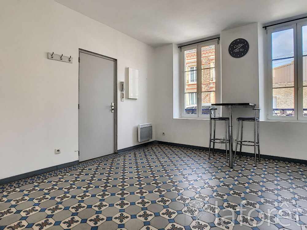 Location Appartement STUDIO Chalons En Champagne 1 pièce  21 m2 Chalons en champagne
