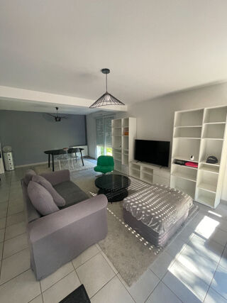  Maison à louer 5 pièces 101 m²