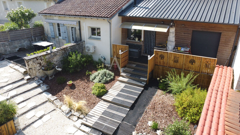 Vente Maison EXCLUSIVITÉ ! Rare à Courcoury : Maison rénovée + logement locatif indépendant sur 1900 m² arborés Courcoury