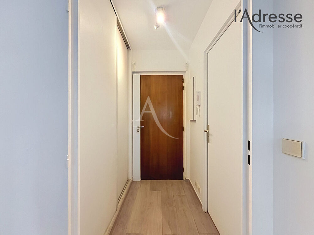 Location Appartement Appartement Puteaux  1 pièce(s) 21m2/Meublé Puteaux
