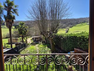  Appartement � vendre 11 pi�ces 275 m�