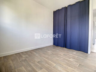  Appartement à louer 4 pièces 88 m²