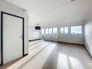  Appartement � louer 3 pi�ces 81 m�