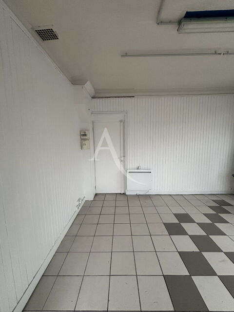 Local commercial Vitry Sur Seine 1 pi&egrave;ce(s) 17.2 m2 460 94400 Vitry sur seine