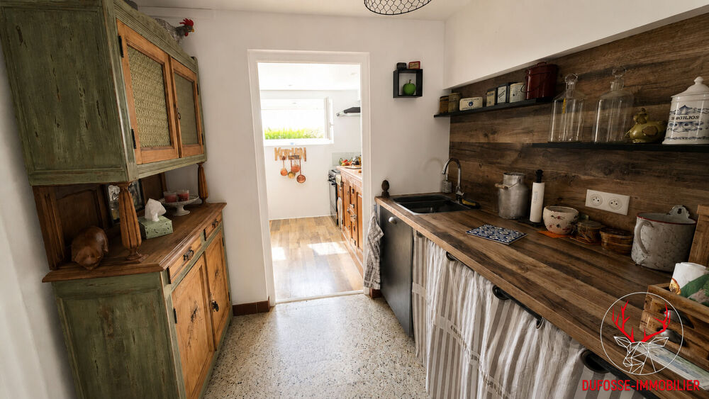Maison rénovée - 230 m² - piscine - 7300m² de terrain - Sornay