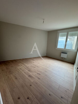  Appartement à louer 3 pièces 72 m²