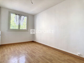  Appartement à louer 4 pièces 72 m²