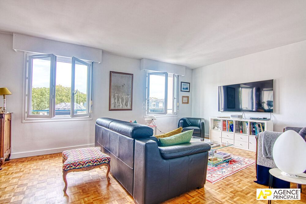 Vente Appartement Versailles Notre-Dame Boulevard de la Reine Appartement 5 pièces 103 m² situé au 5ème et dernier étage avec ascenseur, cave et p Versailles