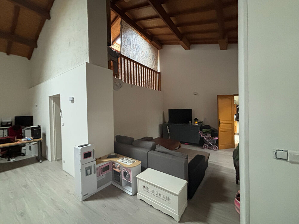 Maison Villefranche De Lonchat 7 pièce(s) 164 m2