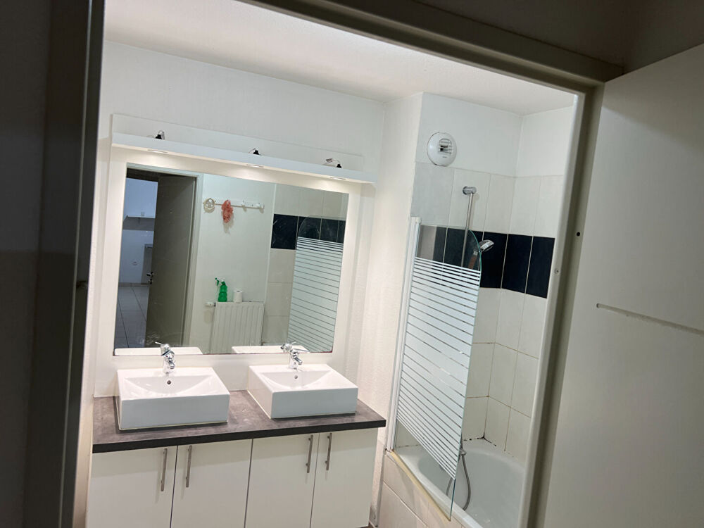 Vente Appartement Appartement Ambares Et Lagrave 3 pièce(s) Ambares et lagrave