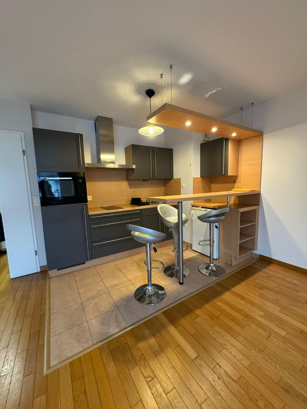 Location Appartement Appartement 1 pièce  32 m2 Cachan