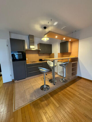  Appartement à louer 1 pièce 32 m²