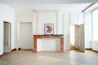  Maison � vendre 10 pi�ces 304 m�