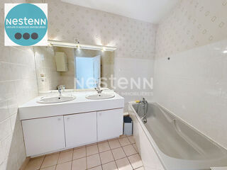  Appartement à louer 4 pièces 125 m²