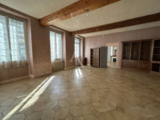  Maison  vendre 9 pices 373 m