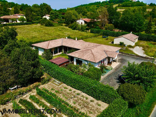  Maison  vendre 12 pices 250 m