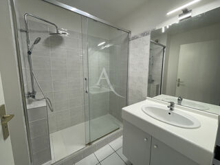  Appartement à louer 2 pièces 46 m²
