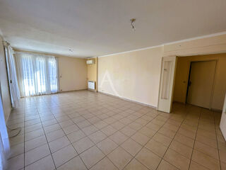 Vente Appartement Vaste appartement Perpignan 3 pièces, double balcon et cave secteur Verte Feuille Perpignan