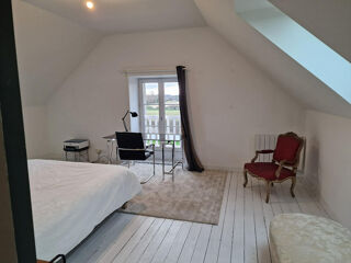  Maison à louer 6 pièces 274 m²