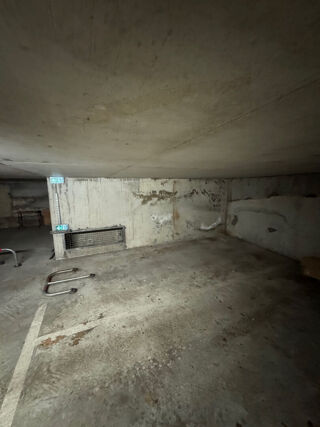  Parking / Garage � louer 