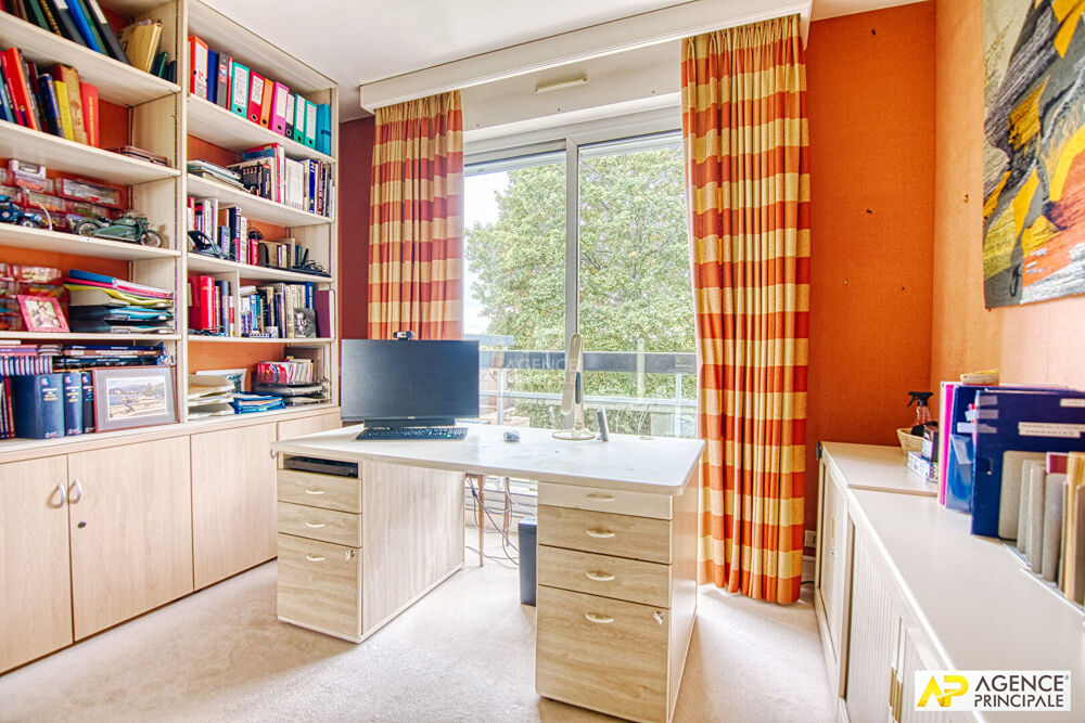 à vendre  Appartement Versailles (78000)