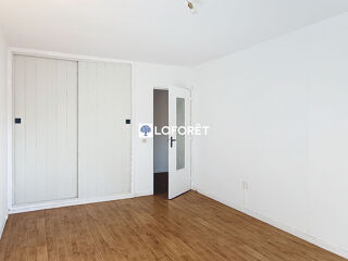  Appartement à louer 2 pièces 54 m²
