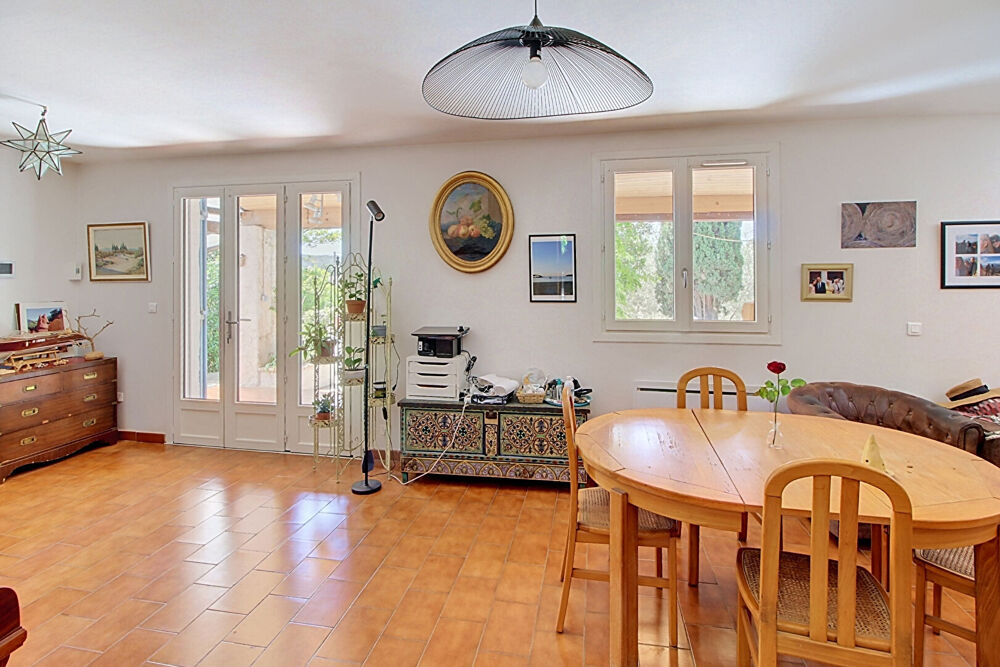 Vente Maison A VENDRE EN EXCLUSIVITE !Maison Lorgues 4 pièces 100 m2 + piscine sur un terrain de 1453m² Lorgues