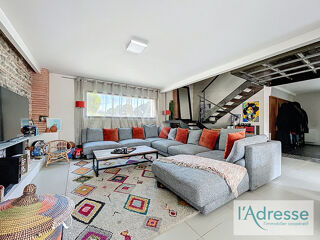  Maison � vendre 6 pi�ces 196 m�