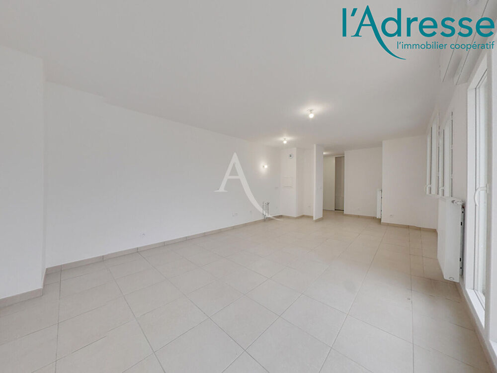 Vente Appartement Appartement  3 pièce avec terrasse et parking en sous-sol Noisy le grand