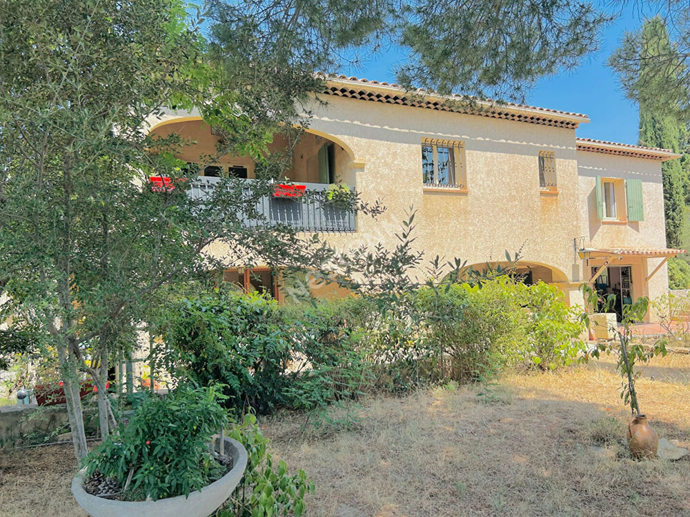 Vente Maison Maison La Ciotat  de 7 pièces de 182 m²  sur 1057 m² de terrain La ciotat