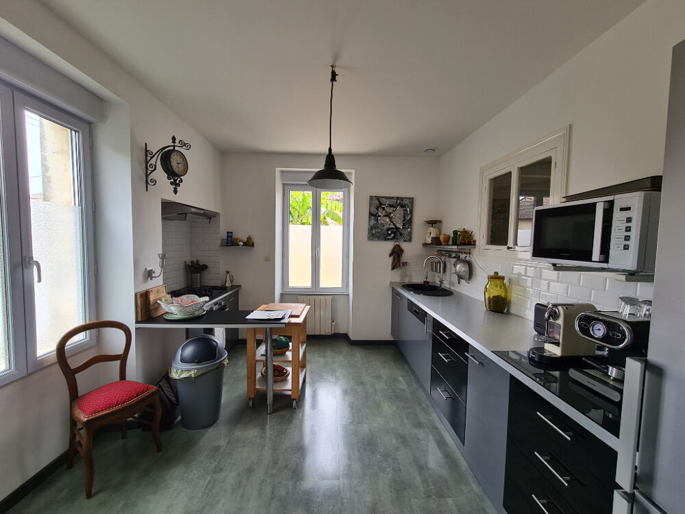 Vente Maison Maison Neuvic 5 pièce(s) 165 m2 Neuvic