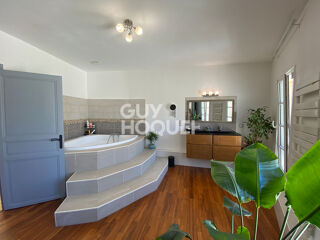  Maison � vendre 7 pi�ces 220 m�