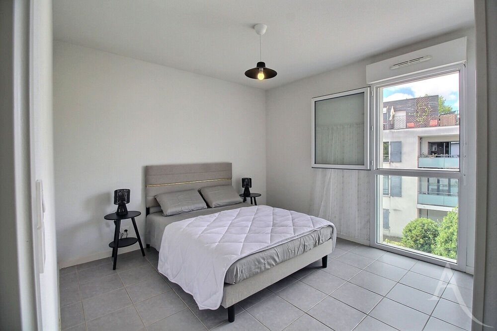 À VENDRE - Appartement T3 avec balcon et 2 parking
