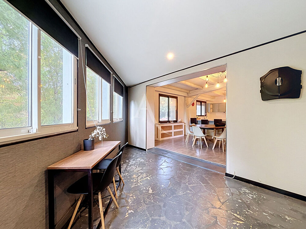 Location Maison Maison  meublée Cholet 6 pièce(s) 206.23 m2 Cholet