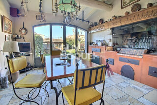  Villa � vendre 7 pi�ces 275 m�