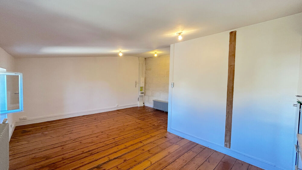 A LOUER APPARTEMENT 3 PIECES - BLAYE CENTRE