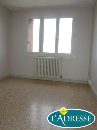  Appartement � louer 3 pi�ces 73 m�