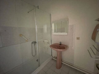  Appartement à louer 2 pièces 50 m²